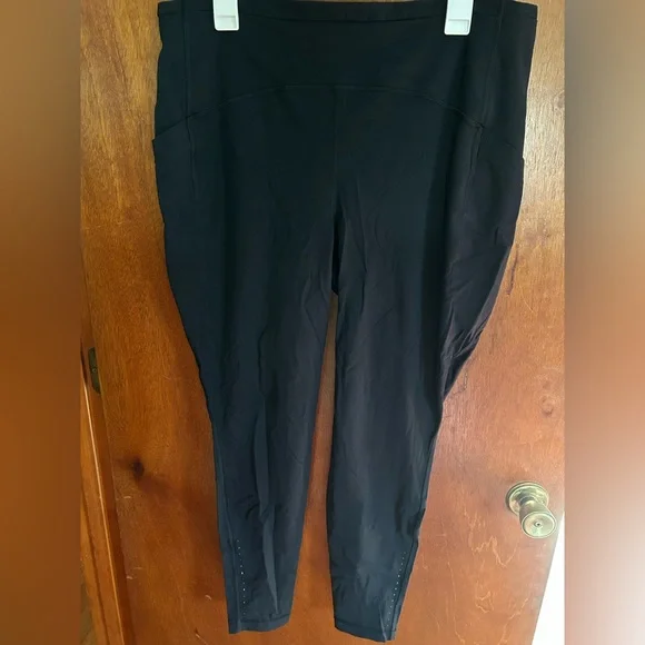 Lululemon Athletica Swift Speed High-Rise Tight 28" - Picture 6 of 9